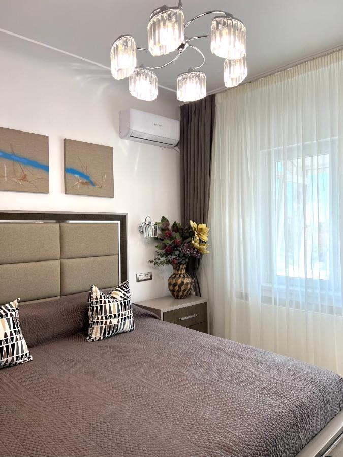 Sky View - Luxury Apartament - Sanador Victoriei Bucharest Exterior photo